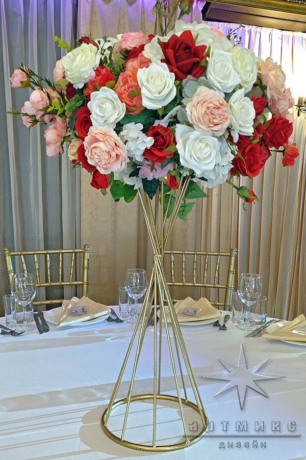 Цветы на столы гостей