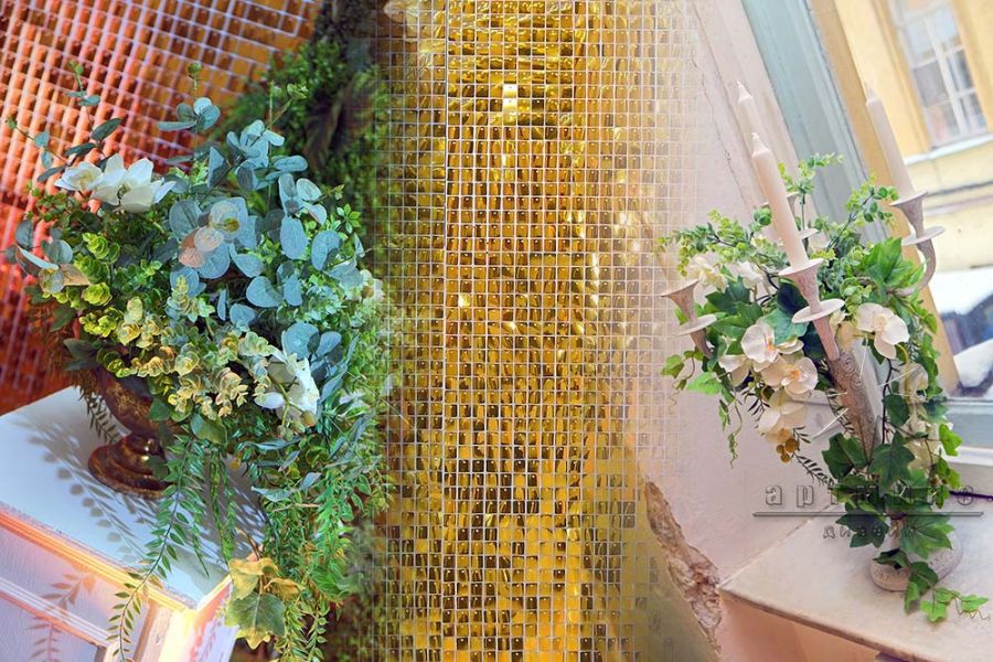 Фотозона "Золотые движущиеся пайетки и зелень" на мероприятии в Голицын Холле