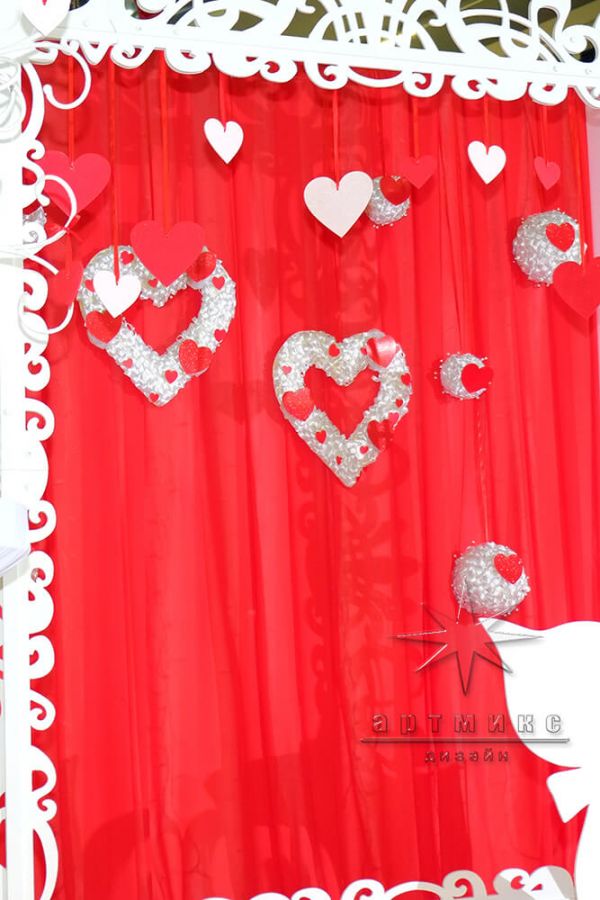 Фотозона "Love" на День Святого Валентина