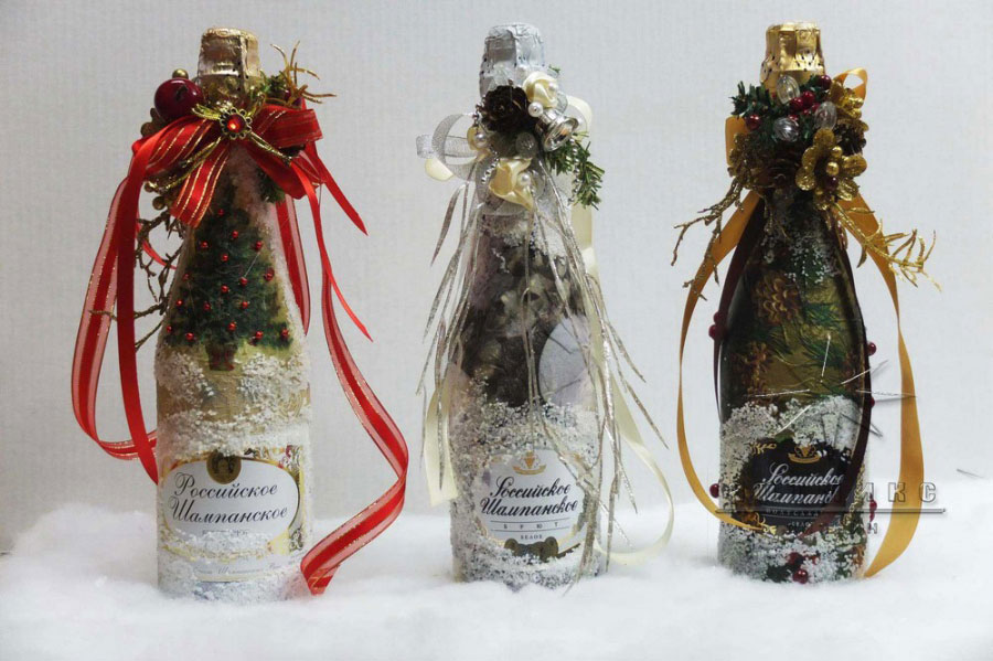 Варианты украшения бутылки шампанского на Новый год