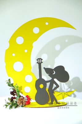Новогодняя композиция  "Сыр и Мышонок с гитарой"